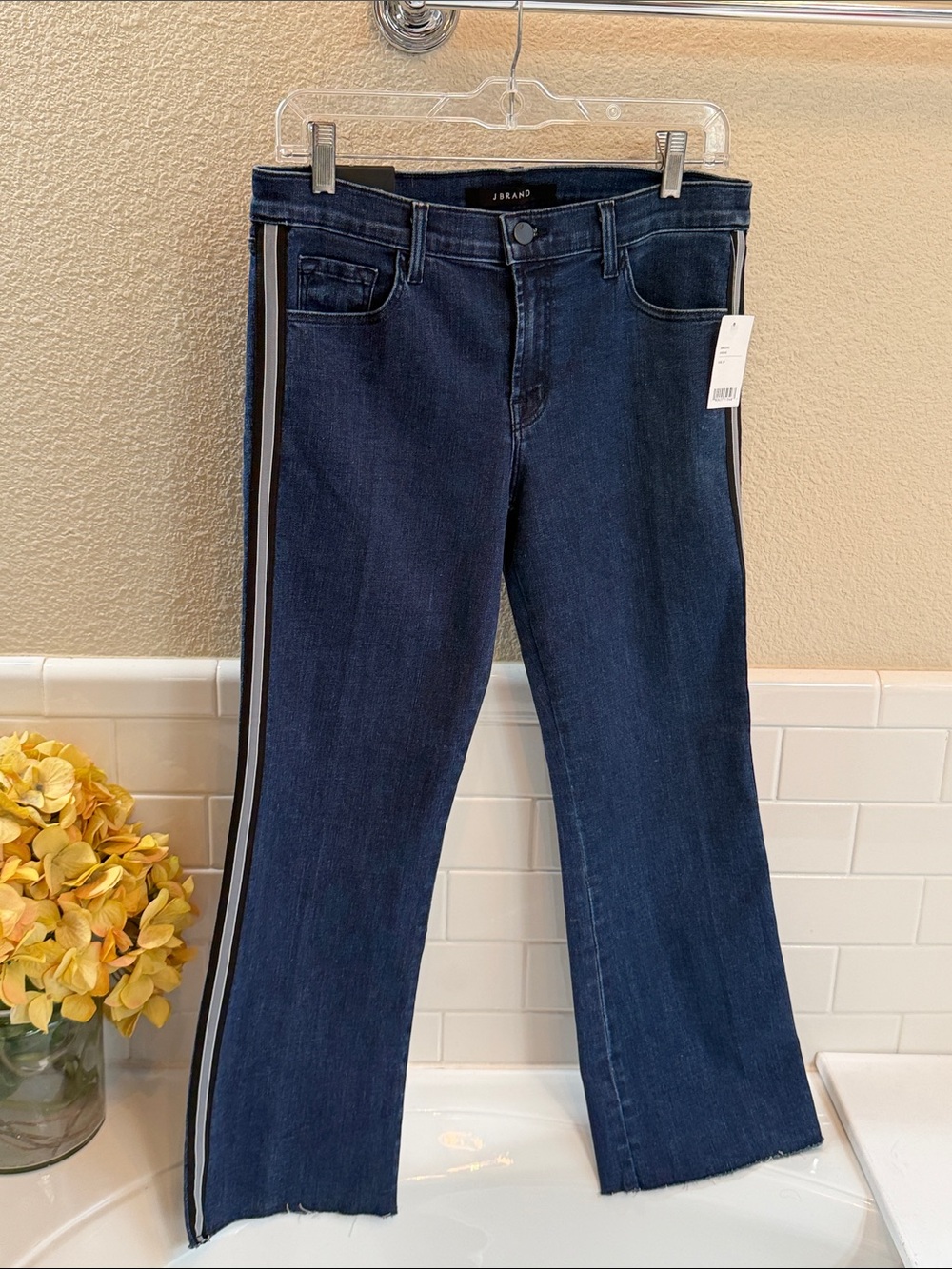 J Brand Jeans. New/ tags. 29 ( 30 waist ) Selena high rise crop boot